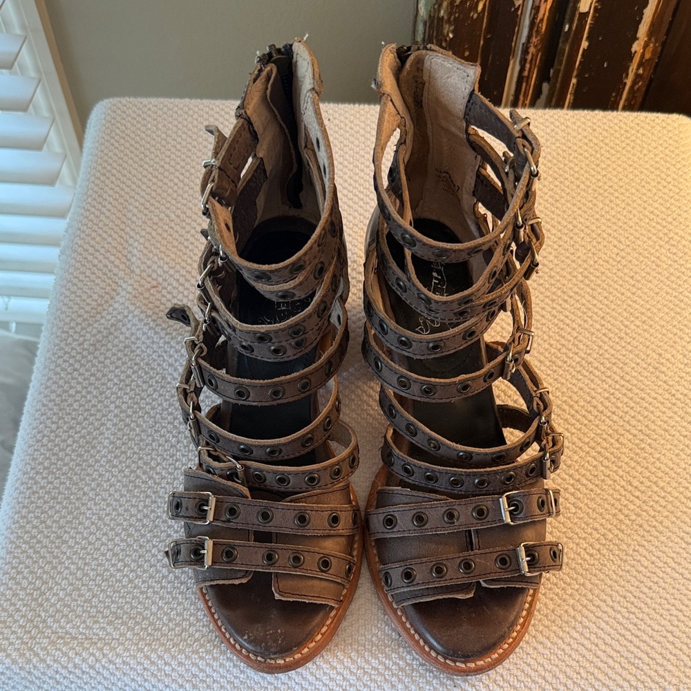 Freebird Casandra Strappy Sandals 7